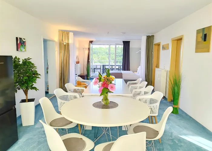 Apartman Seeblickapartment Fuer Bis Zu 12, Nuernberg & Schwabach In 30-35 Minuten Zu Erreichen, Sauna, Arbeitsplatz, Dachterrasse & Grill *