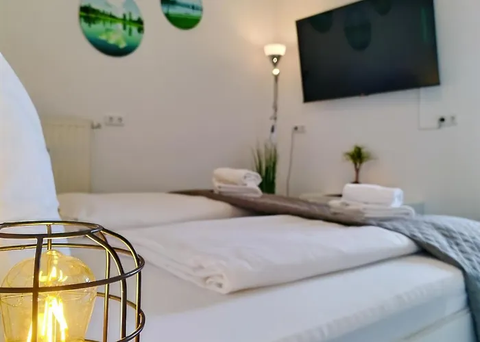 Seeblickapartment Fuer Bis Zu 12, Nuernberg & Schwabach In 30-35 Minuten Zu Erreichen, Sauna, Arbeitsplatz, Dachterrasse & Grill Apartman