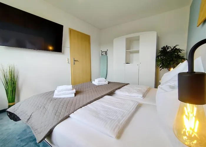 Seeblickapartment Fuer Bis Zu 12, Nuernberg & Schwabach In 30-35 Minuten Zu Erreichen, Sauna, Arbeitsplatz, Dachterrasse & Grill Spalt
